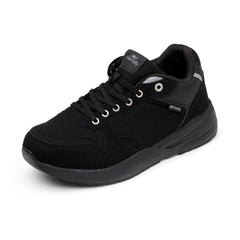 Friendly Shoes Excursion Low-Top slip-resistant-outsole supports stable steps.