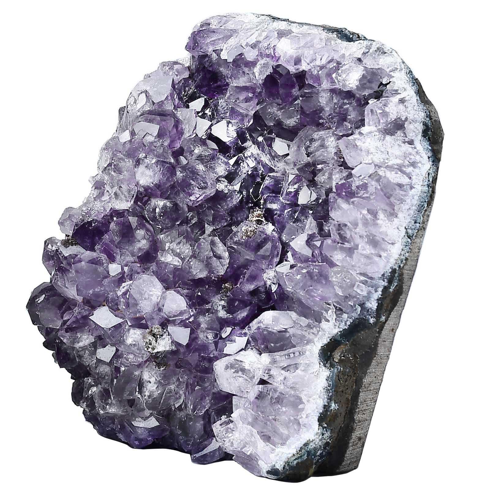 FZBHRO amethyst geode close-up highlights natural crystal patterns and texture