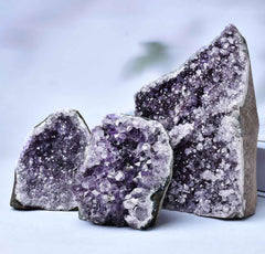 FZBHRO gift-ready amethyst geode ideal for crystal lovers and mindful spaces