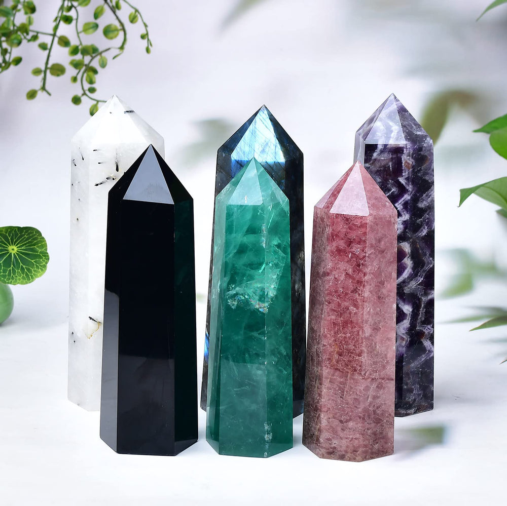 FZBHRO Large green fluorite quartz tower for yoga and chakra work.