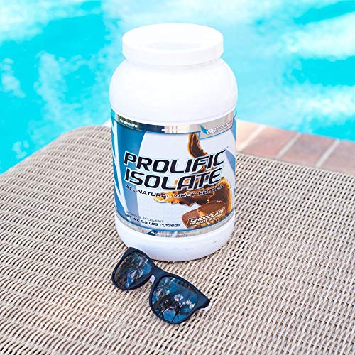 G6 Prolific Isolate serving mixed in smoothie with berries