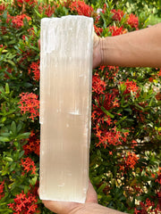 GAF TREASURES jumbo selenite log — natural white crystal for striking decor.