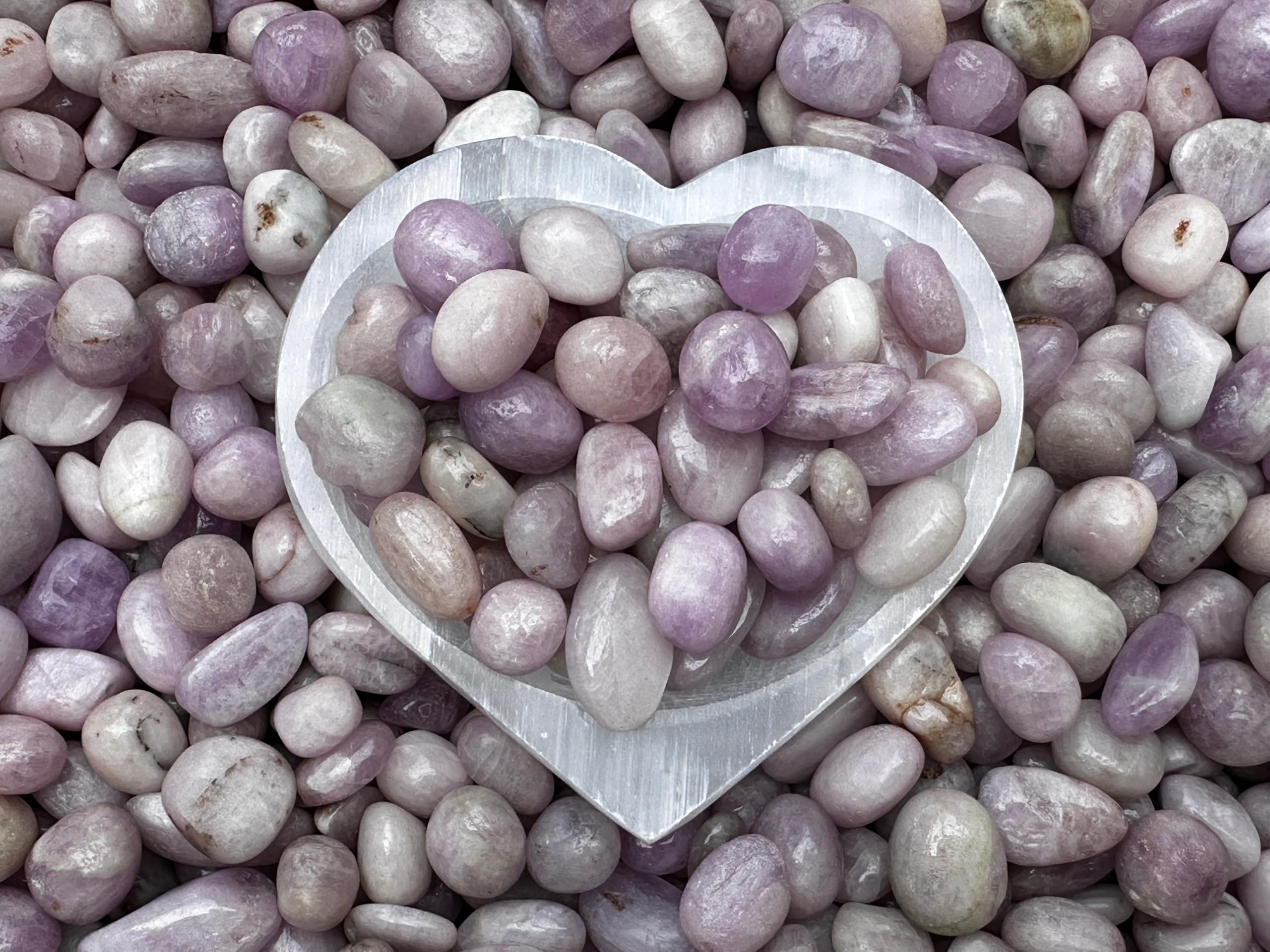 GAF TREASURES Kunzite meditation stones ideal for reiki sessions.