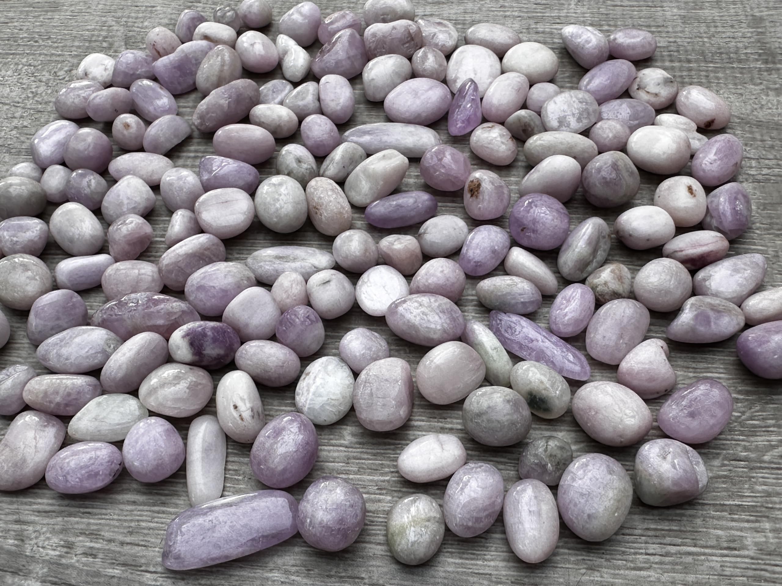 GAF TREASURES Kunzite palette reveals natural color variation ideal for grid work