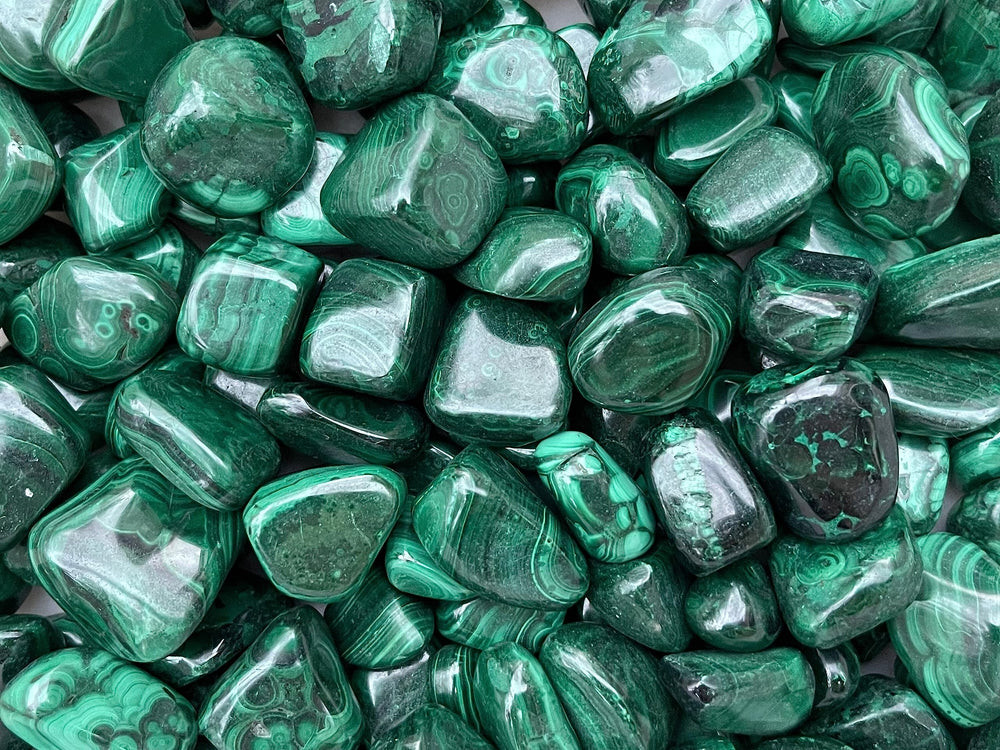 GAF TREASURES Malachite size range 0.75-1.25 inches in batch