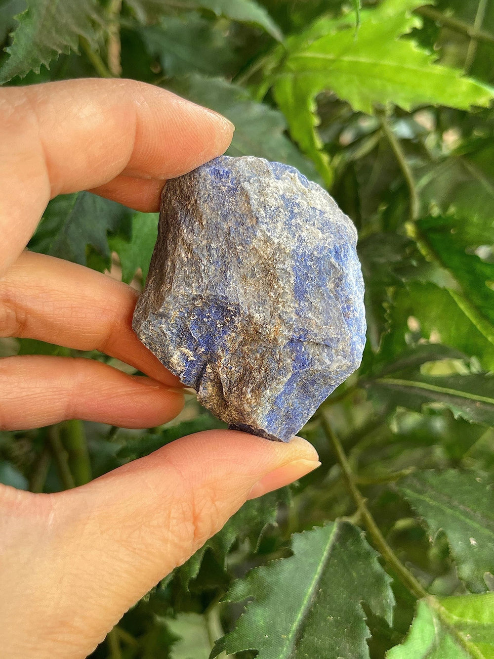GAF Treasures natural lapis lazuli stones promote inspiring craft and jewelry making.