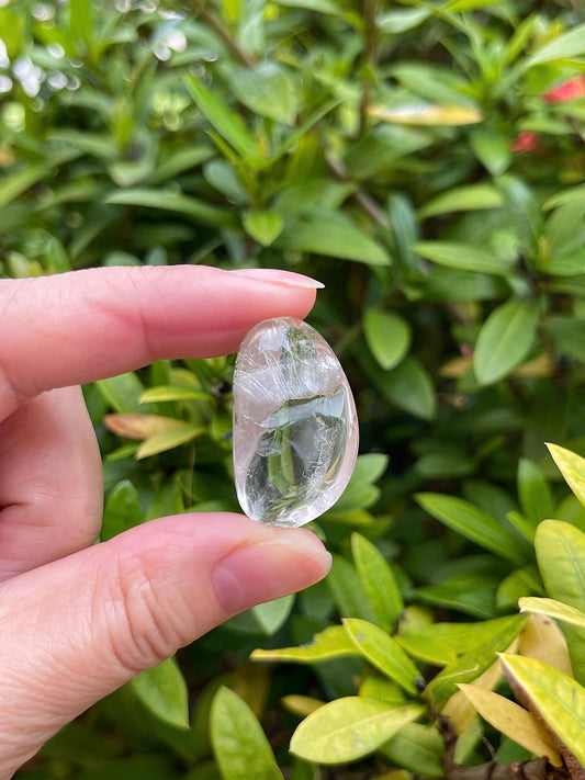 GAF TREASURES polished clear quartz gemstones 0.75–1.25 inch – luminous pocket-friendly pieces.