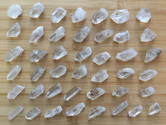 GAF Treasures clear quartz point 0.75-1.5 inch ideal for meditation