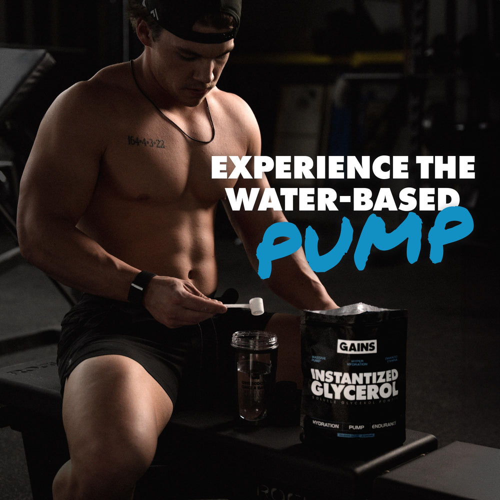 GAINS IN BULK glycerol powder dissolving quickly in water for easy hydration.