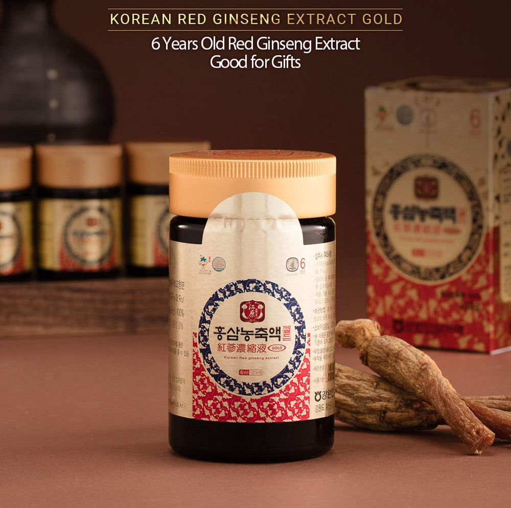 Gangwoninsam raw ginseng rootlets close-up indicating purity.