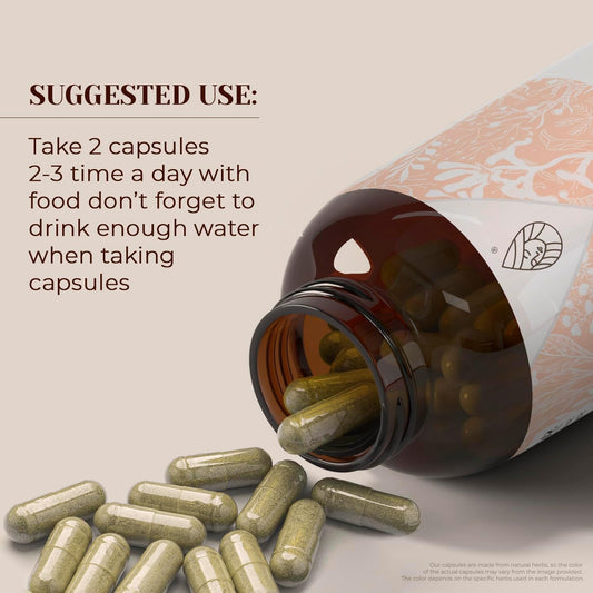 Garden Organics Wormwood capsules close-up showcases vegetable capsules and purity.