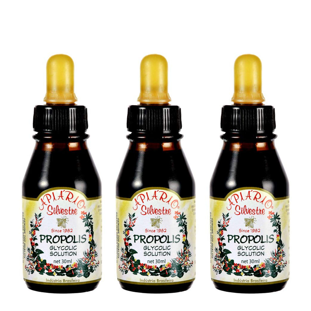 Generic Apiario Silvestre Green Propolis bottle pour for easy daily intake.