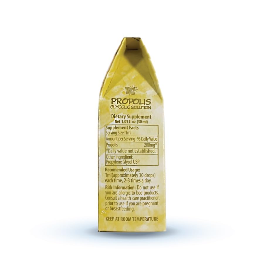 Apiario Silvestre Green Propolis drops dosing in a measured bottle.