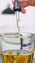Gold Heal herbal formulation with botanical ingredients.