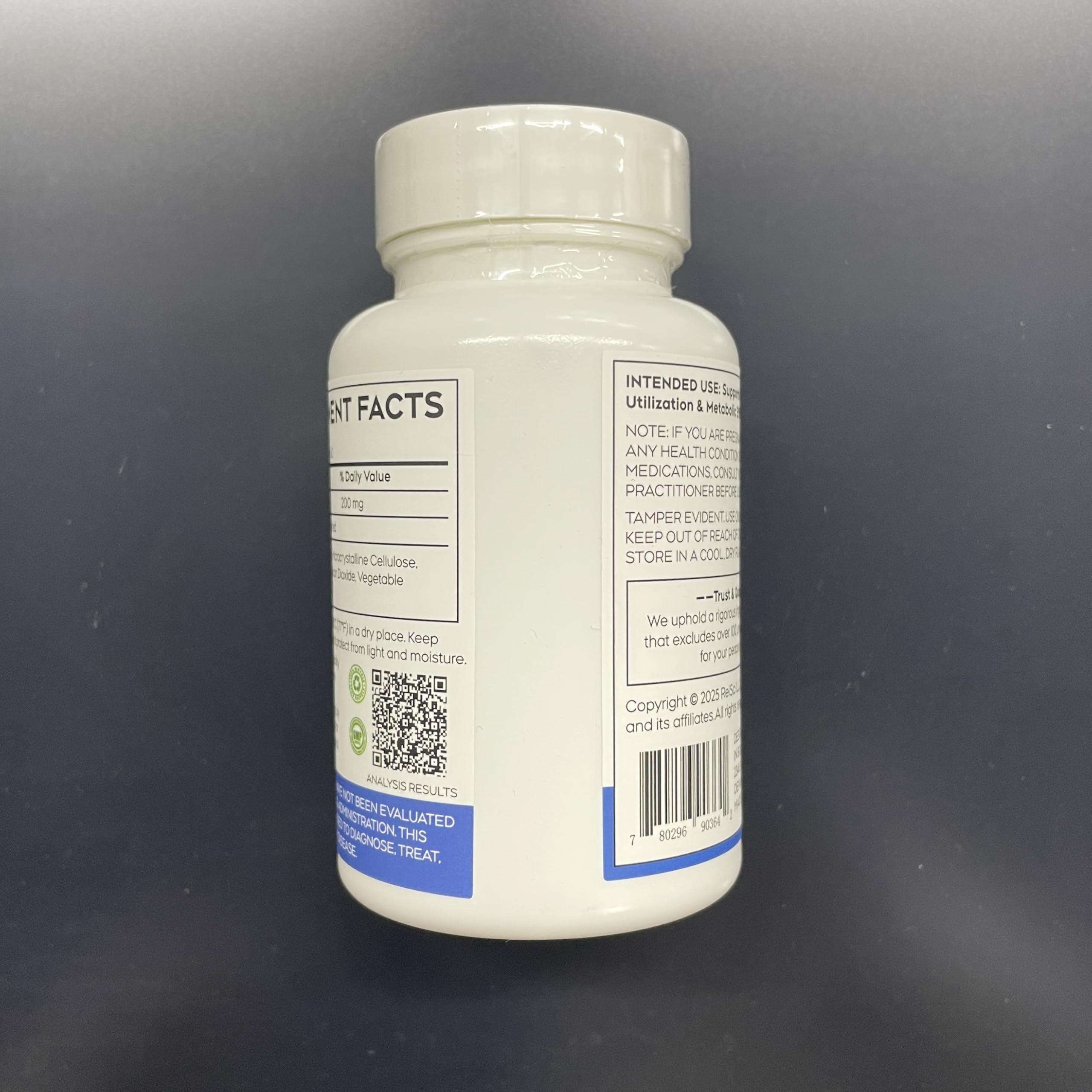 HAUVIEIUM'VITA ReiSci shrink band packaging for tamper evidence.