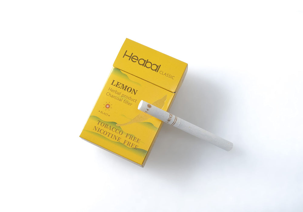 HEABAL Lemon blend close-up showing green tea, chrysanthemum and honey ingredients