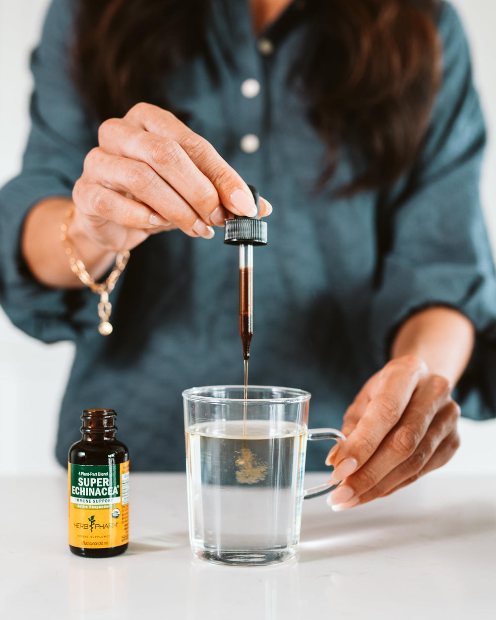 Herb Pharm Super Echinacea cap and dropper enable easy dosing.