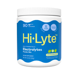 Hi-Lyte Daily Essentials bottle pour showing quick hydration on the go during workouts
