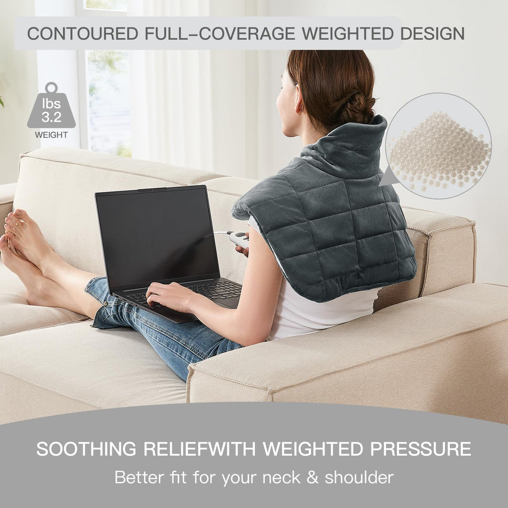 Hugcubs ultra-soft plush fabric enhances comfort during heat therapy sessions.