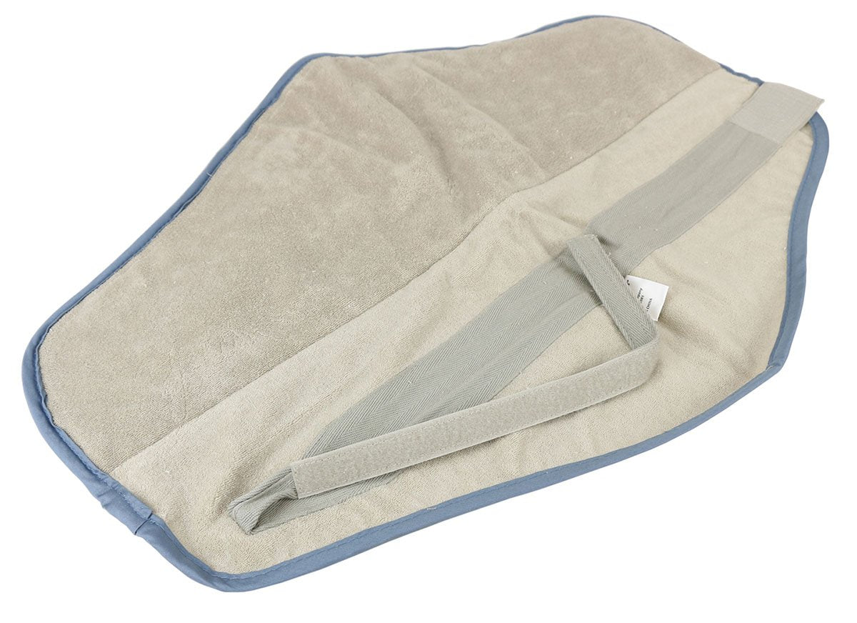 Hydrocollator hot pack on neck cover for warmth and hygiene