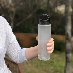 Hydrotab H2 dissolving in water to show quick hydration.