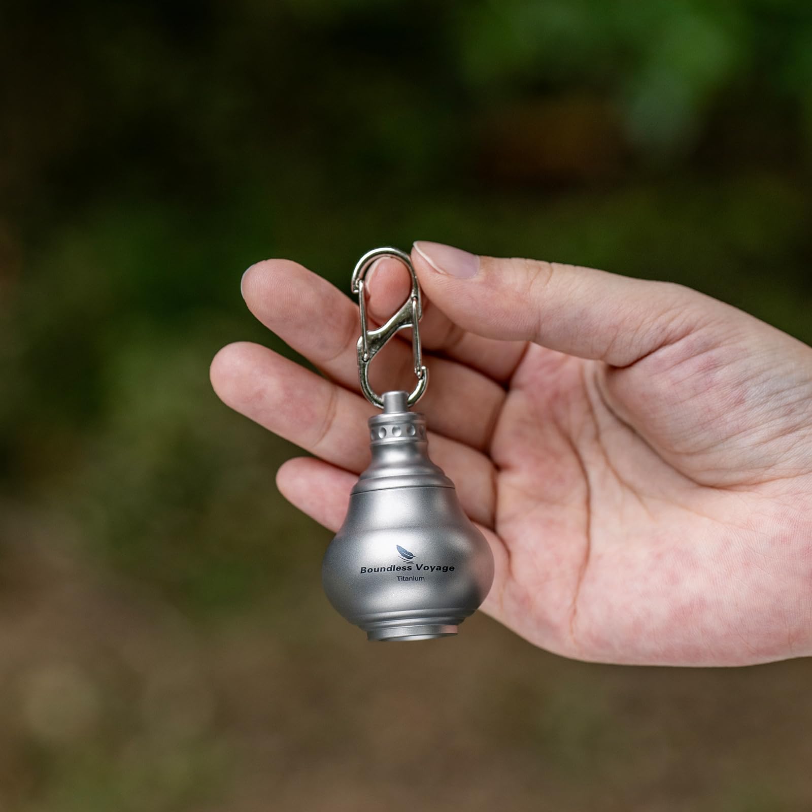 iBasingo pocket size vitamin storage ideal for travel carry