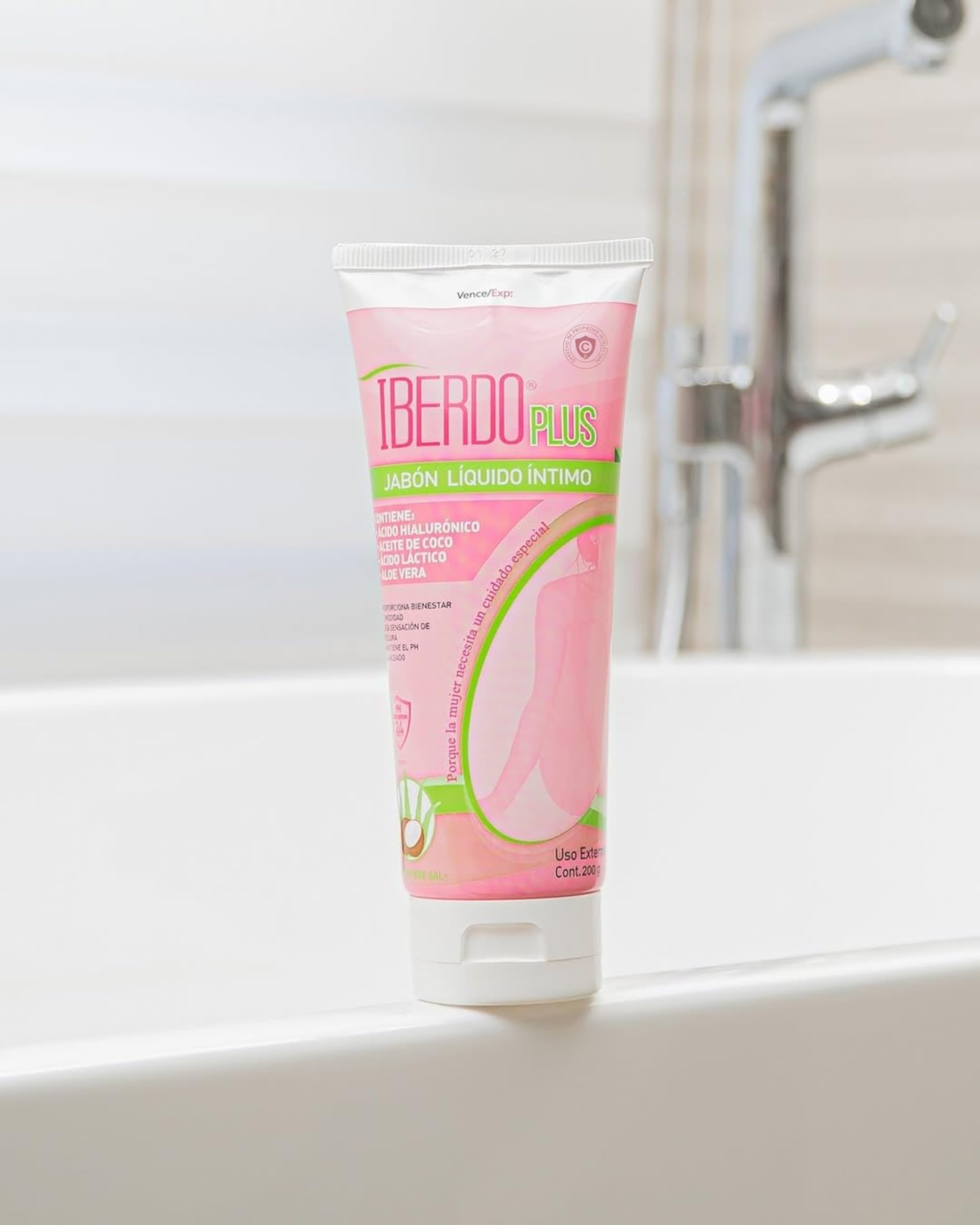 IBERDO PLUS skin-softness visual suggests comfortable feel after use.
