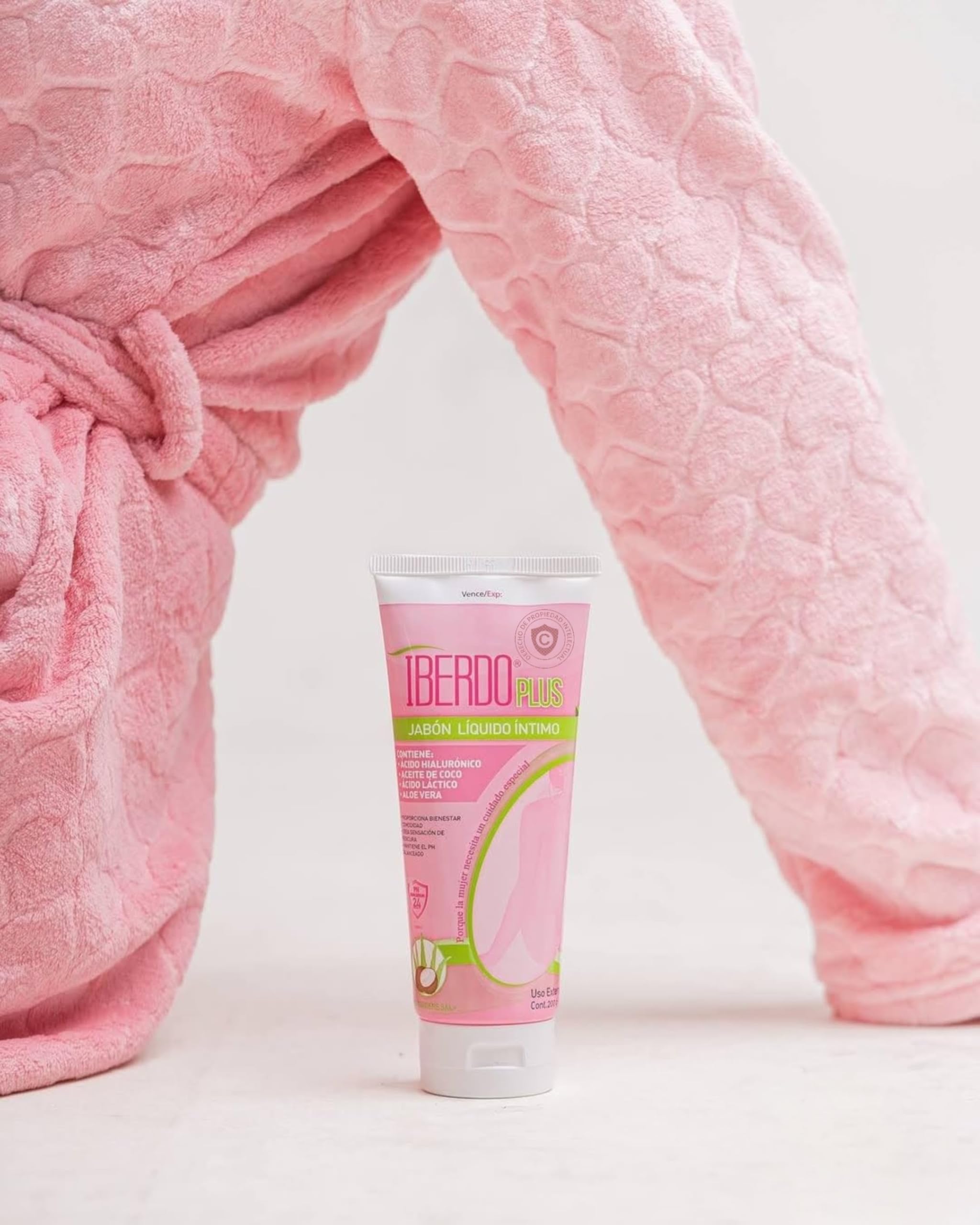 IBERDO PLUS lactic-acid supports balanced pH and gentle cleansing.