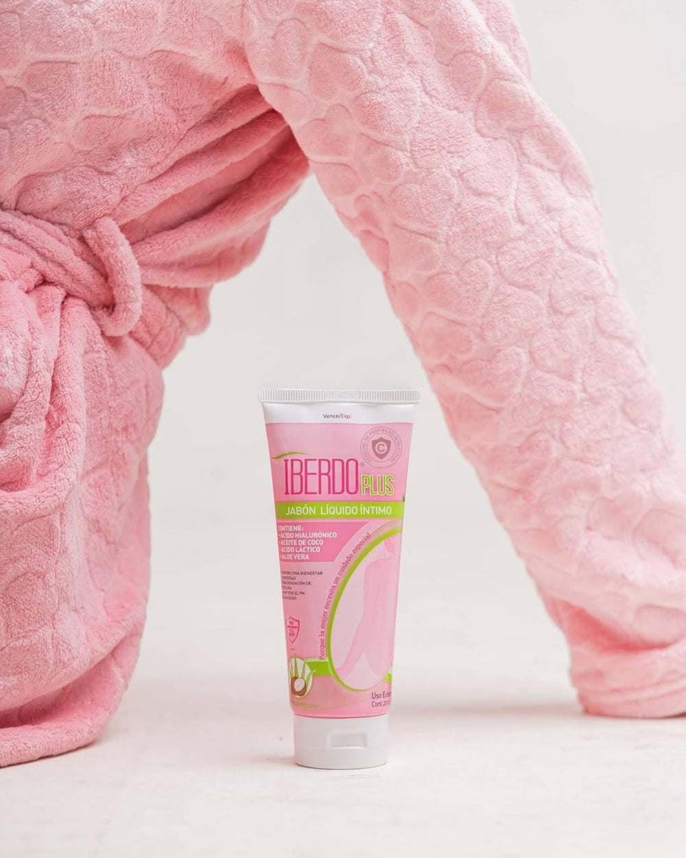 IBERDO PLUS lactic-acid supports balanced pH and gentle cleansing.