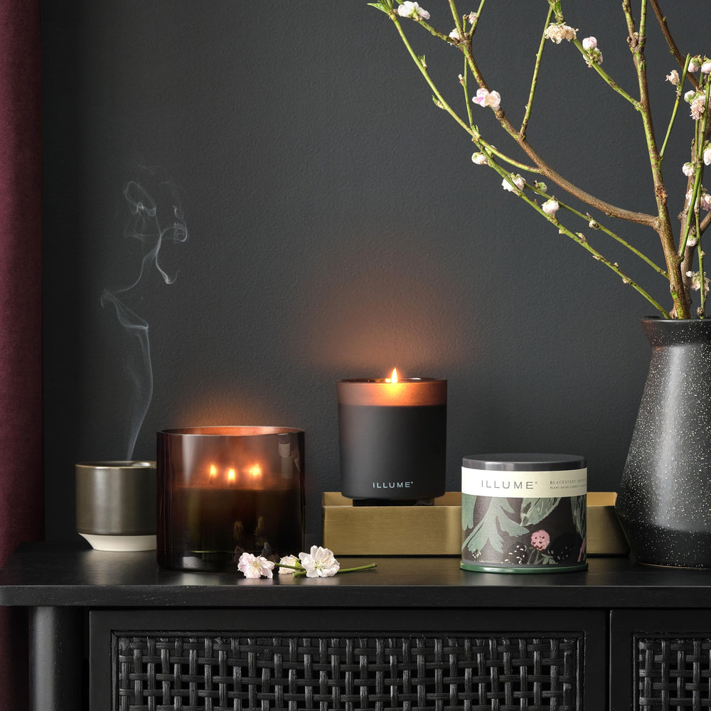 Illume diffuser emphasizes vegan cruelty-free promise.