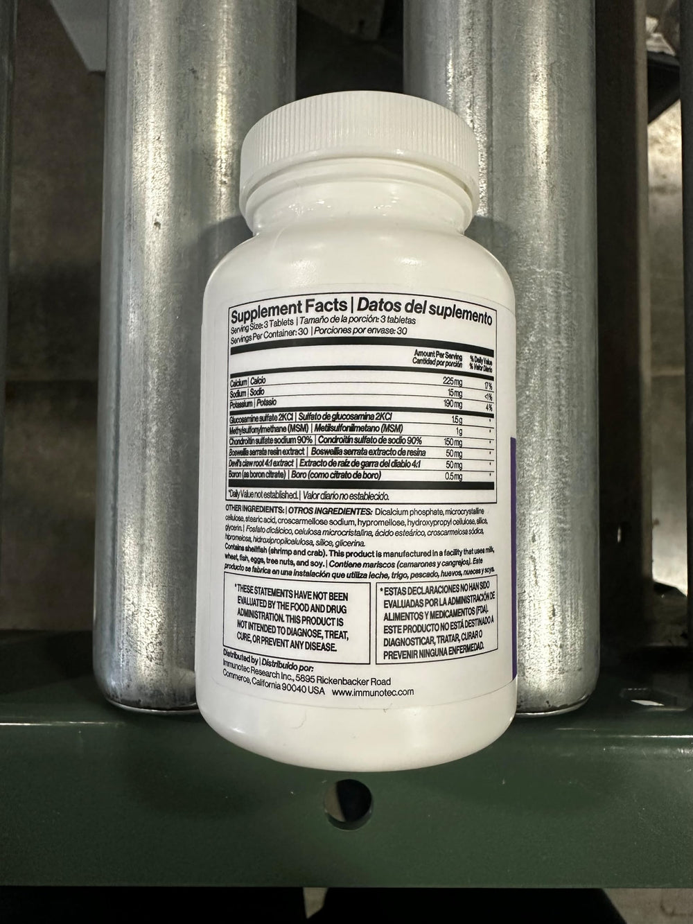 Immunotec Contralenta daily-use scene with a glass of water inviting routine wellness