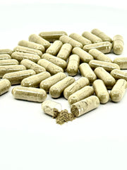 Innocuous Vitamins probiotic Saccharomyces cerevisiae label indicates fermentation-friendly nutrition.