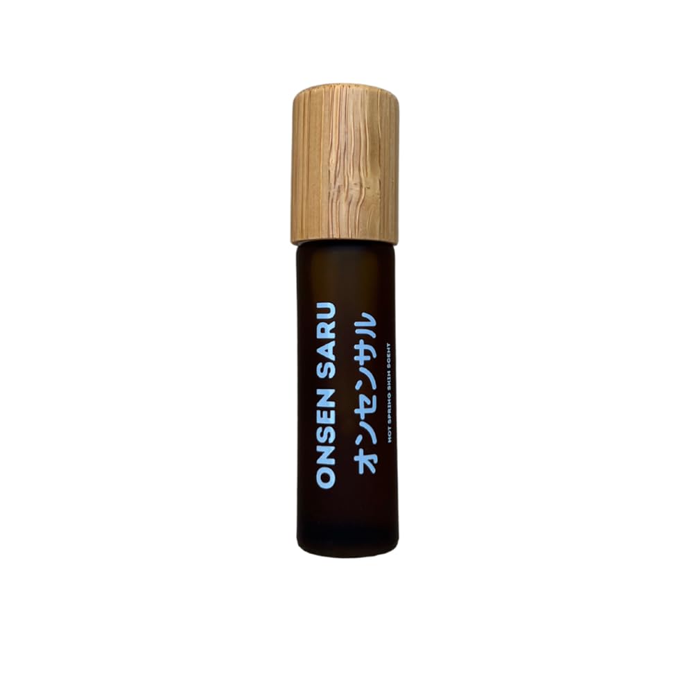 IPPINKA MCT Oil roll-on bottle closeup for quick on-the-go refresh