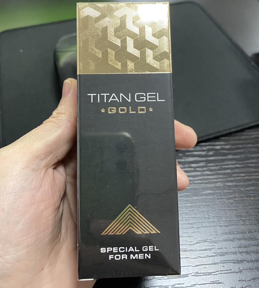 Irvy Titan Gel Red in action during a massage session.