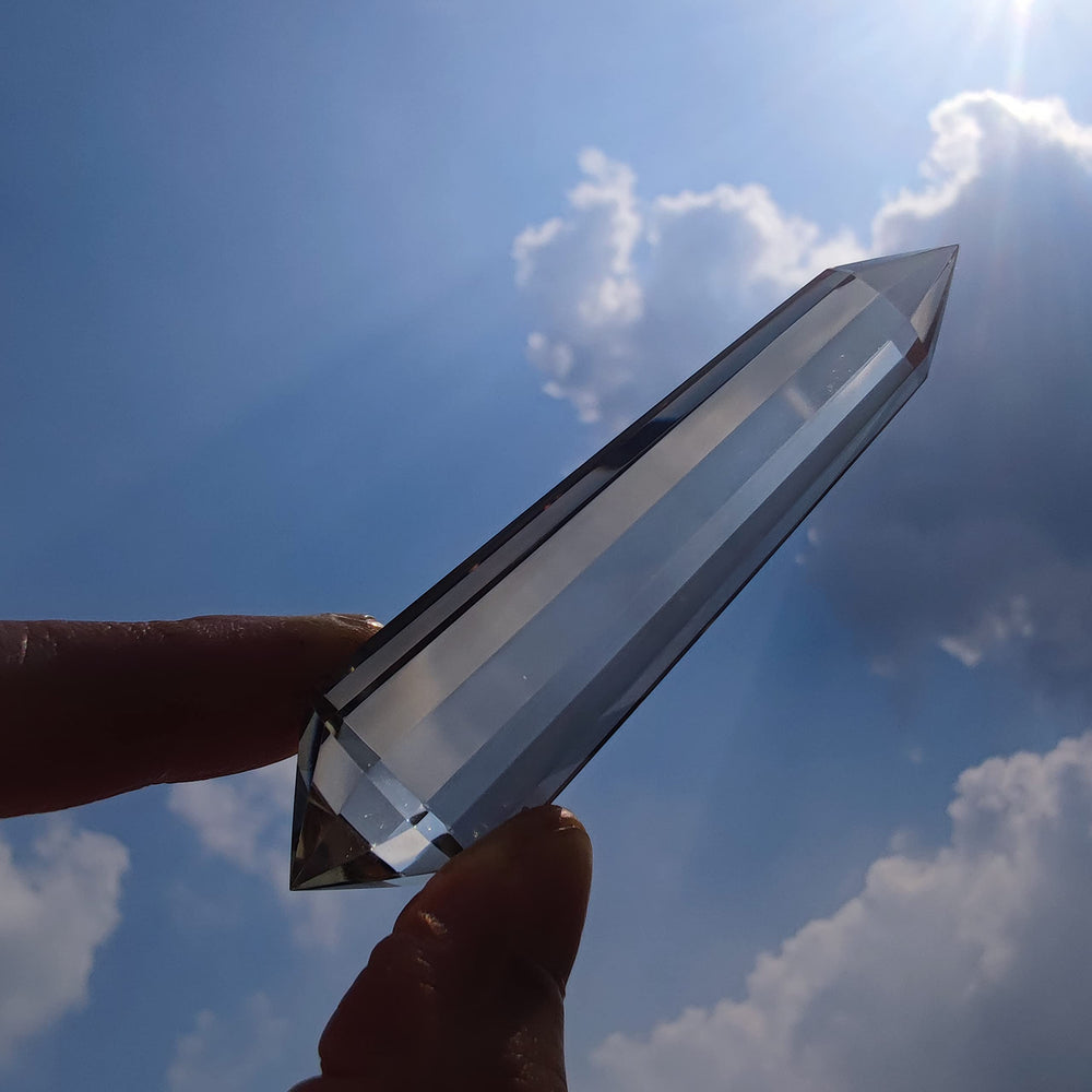 jdflying 12-sided facet wand highlights channeling Universal Life Force for meditation.