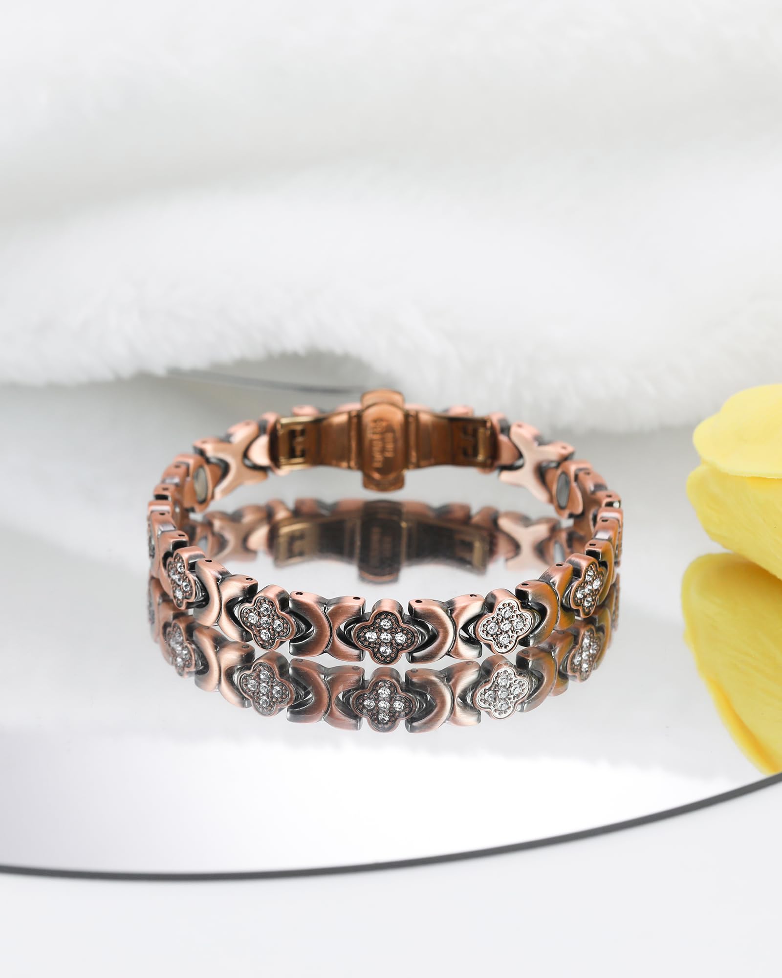 Jecanori four-leaf clover design adds stylish flair to outfits.
