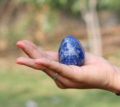 Jet International Lapis Lazuli egg in a serene meditation setup, emphasizing clarity and focus.