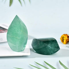 JIC Gem green fluorite energy point concentrates energy through the apex
