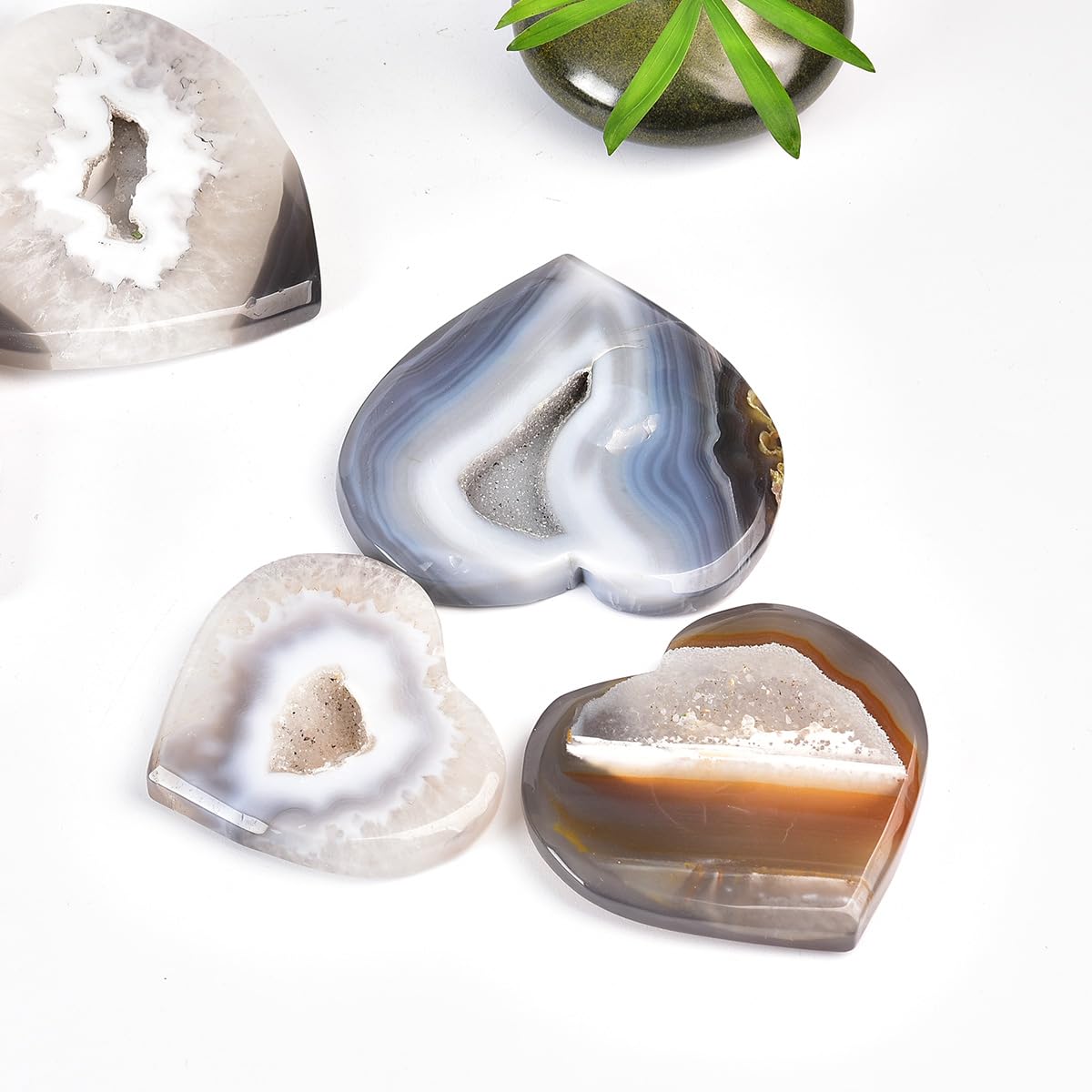 JIC Gem large agate heart chakra use supports mindful practice and focus.