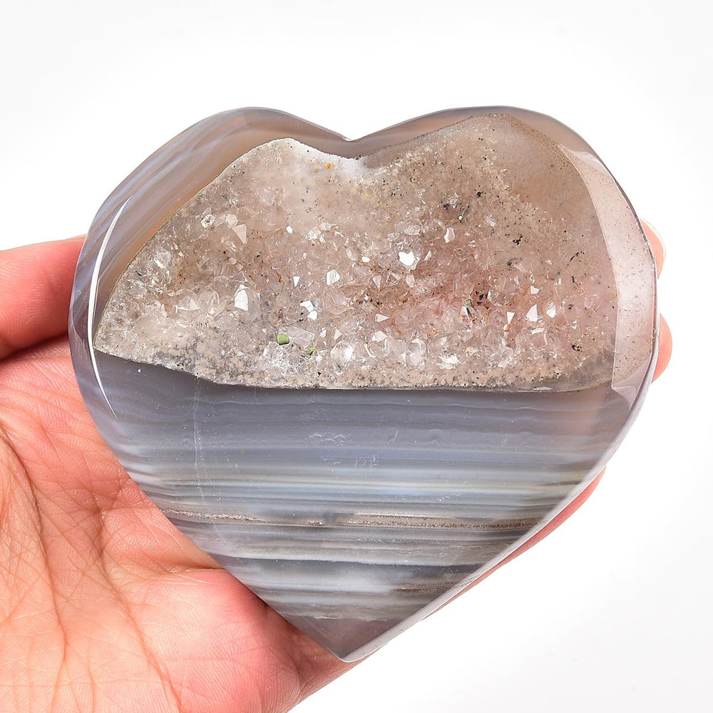 JIC Gem large agate heart gift-ready packaging makes a thoughtful keepsake.