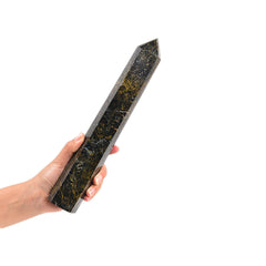 JIC Gem quartz obelisk tower highlighting crystal craftsmanship.