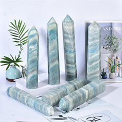 JIC Gem trolleite obelisk tower shows natural color variations and cracks
