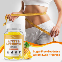 Active individuals using JOVITHEA gummies during workouts for daily energy