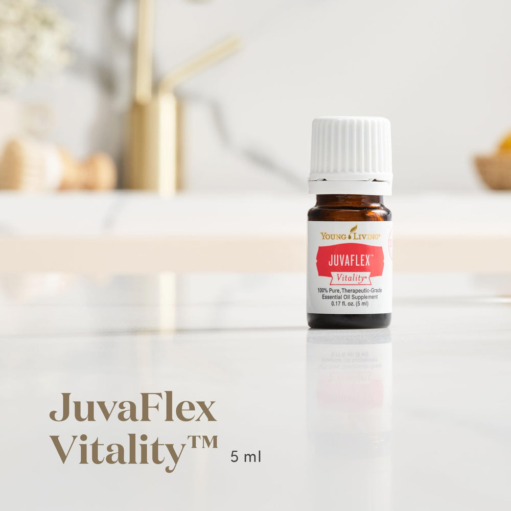 JuvaFlex Vitality bottle pour demonstrates simple mix-ins for beverages