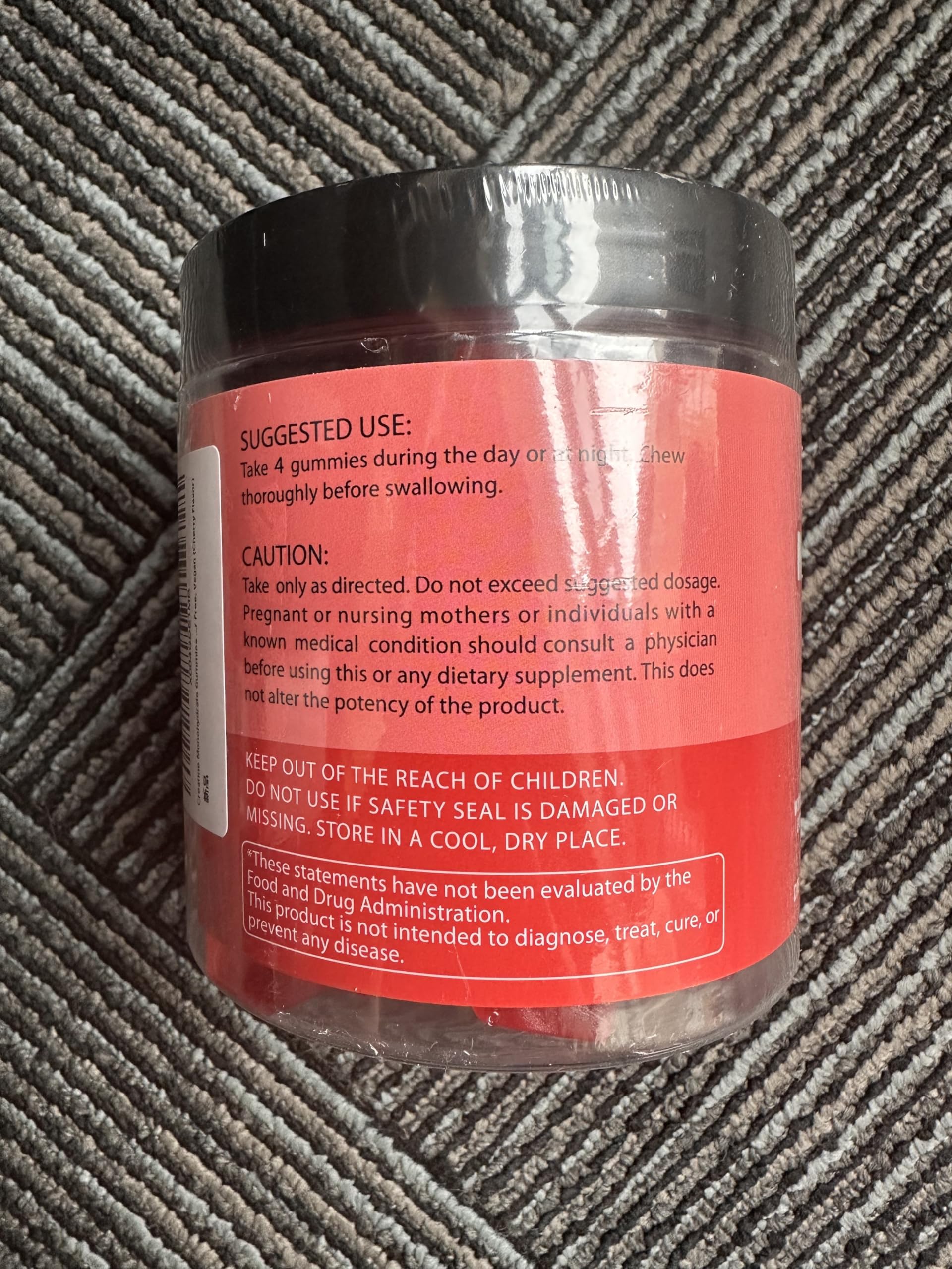 KAOXNU Creatine Monohydrate Gummies packaging showcases value and vegan formula.