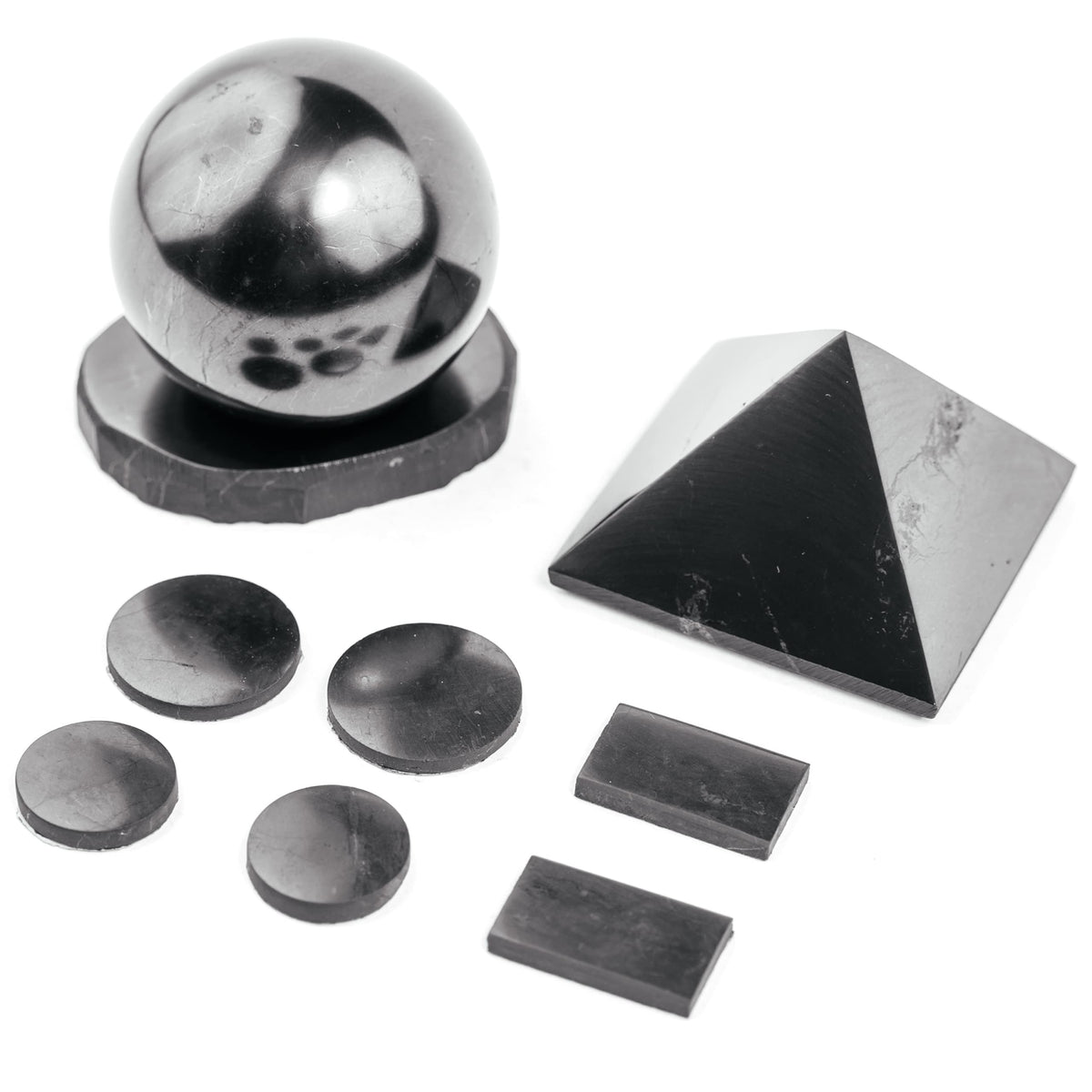 KARELIANMASTERS Shungite pyramid 4cm aids focus during meditation