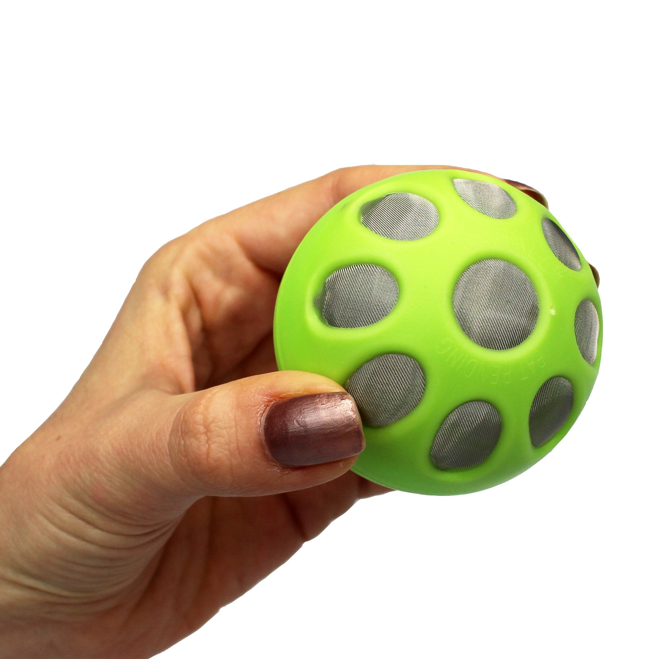 Kavafied AluBall Pro 36oz capacity with measurement marks for batch-friendly prep.