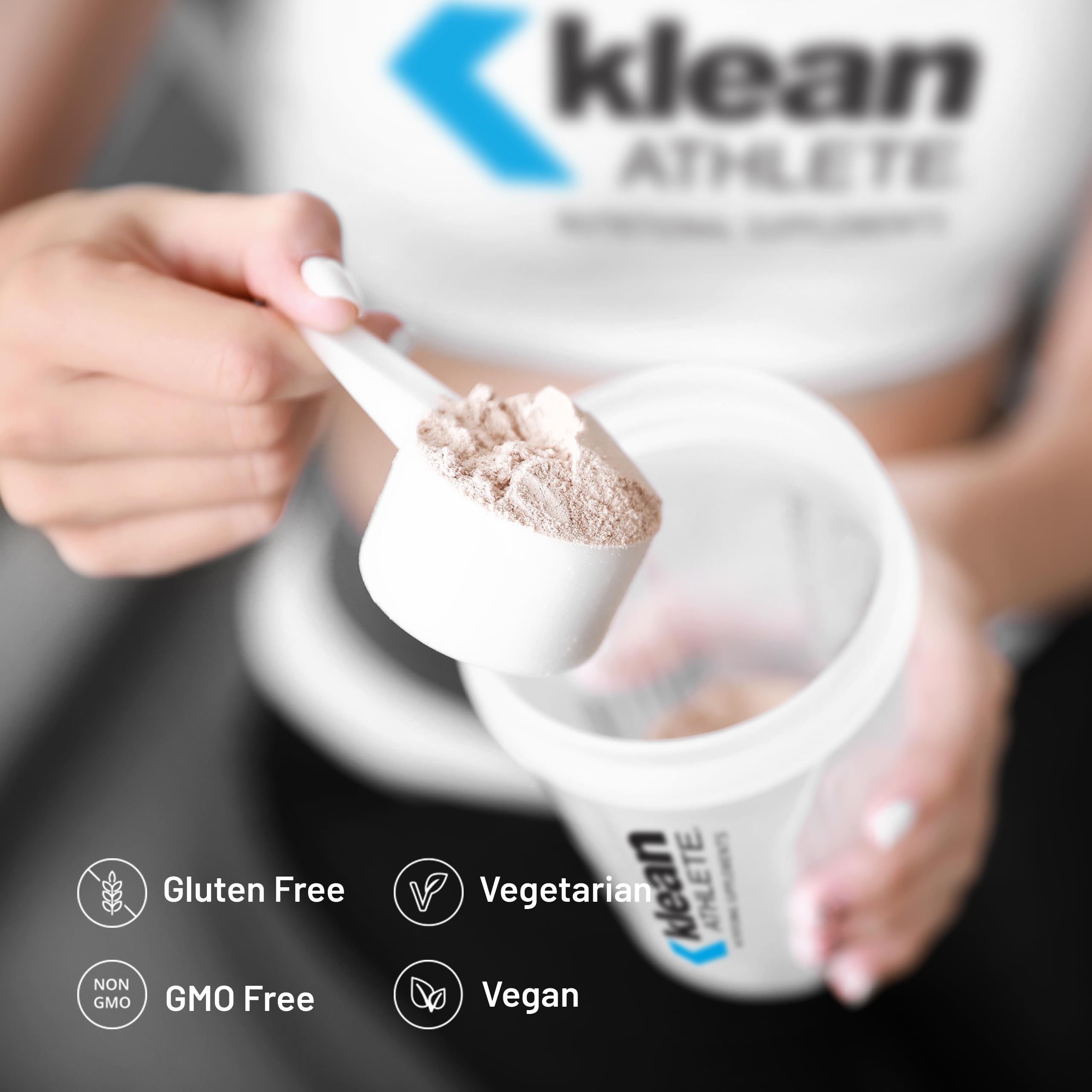 Klean Glutamine serving scoop shows 5,000 mg per serving for daily recovery