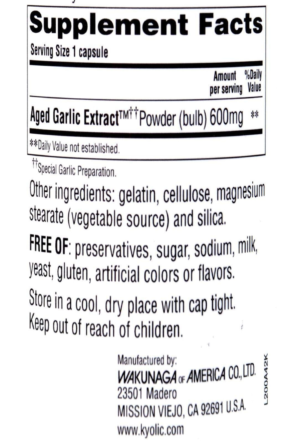 Kyolic Reserve packaging display highlighting gluten-free and non-GMO formula.