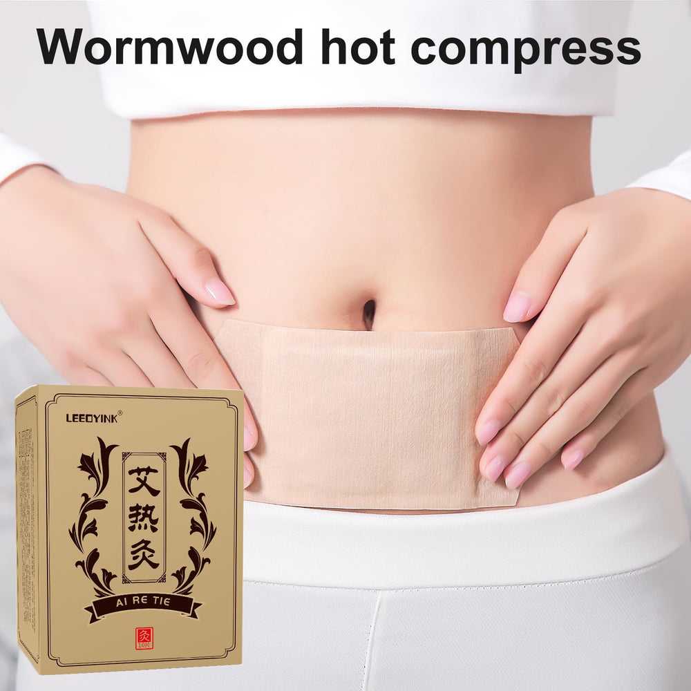 LEEOYINK Mugwort patch box demonstrates packaging for convenient home use.